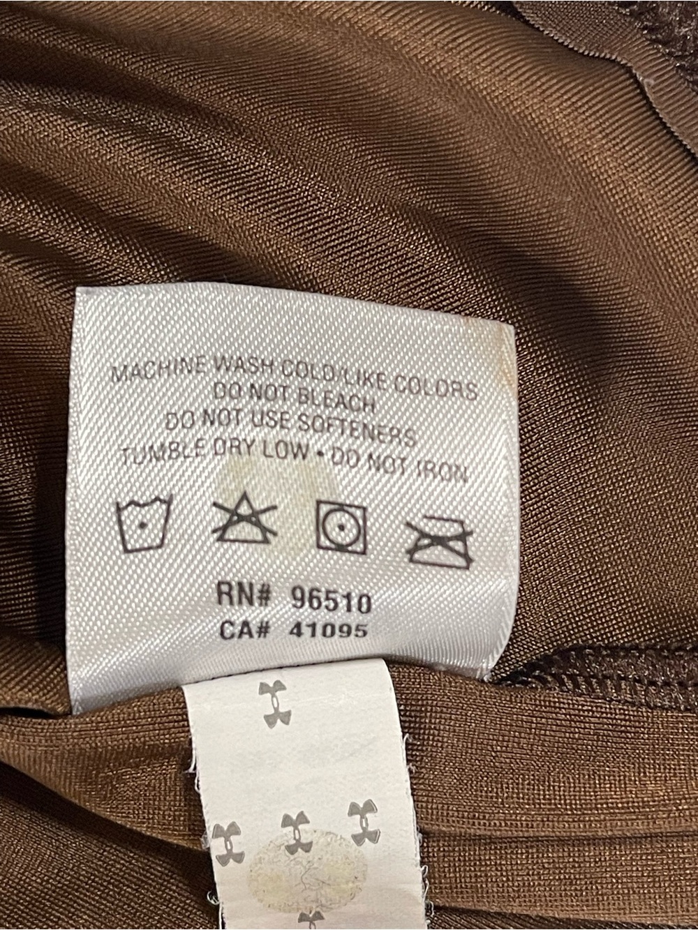 Under Armour Brown Short Sleeve Performance Tee with White Logo - Picture 7 of 14